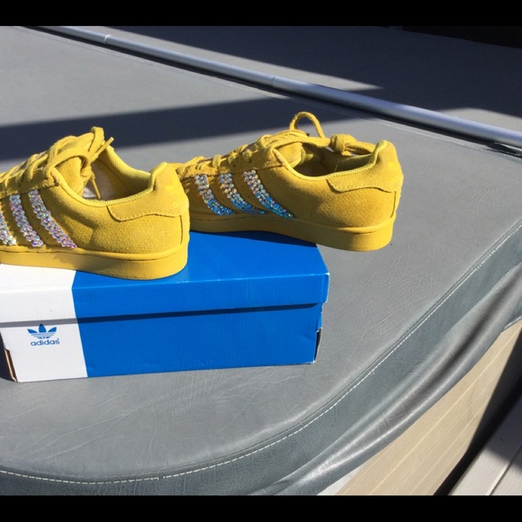 Adidas - Picture 2 of 3